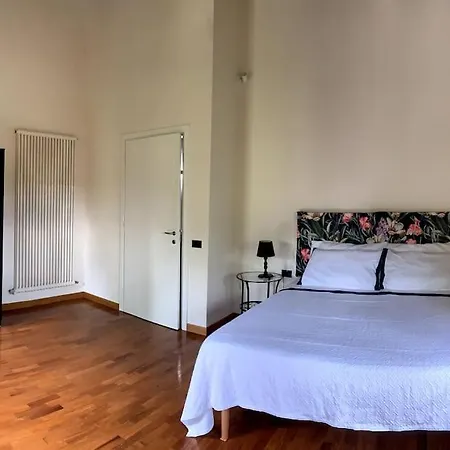 In Storica: Giulia Apartment *