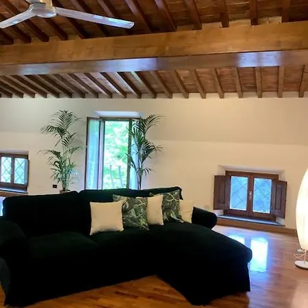 Apartment In Storica: Giulia